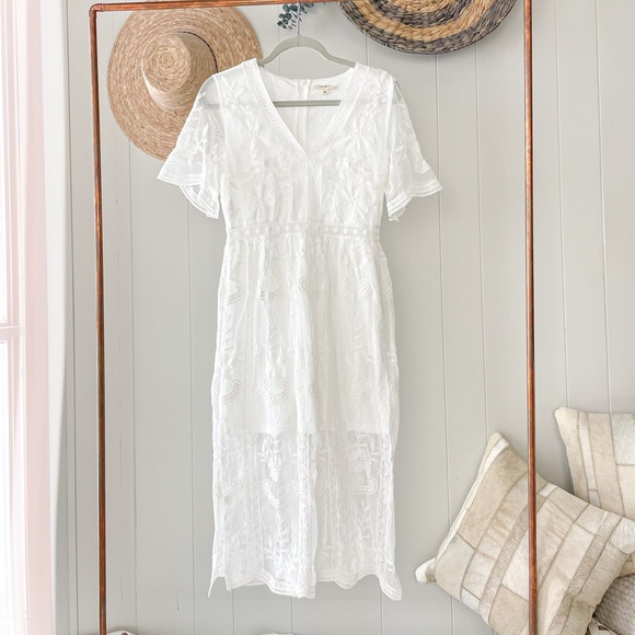 Dresses & Skirts - Maxi White Overlay Dress